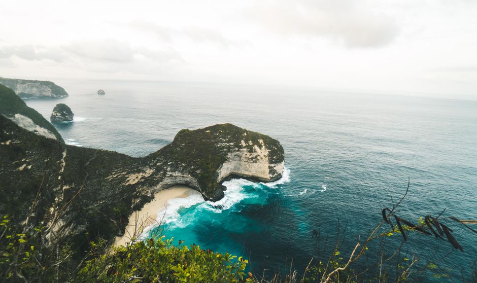 Family pleads to bring Brianna Cronin home after fatal fall from Nusa Penida's Kelingking Beach cliffs