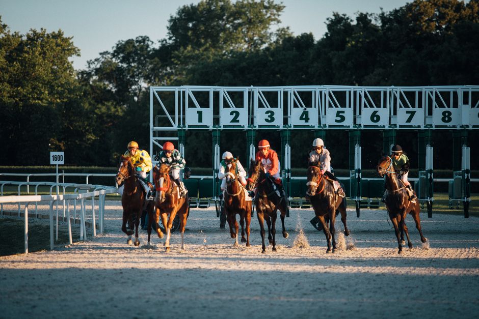 Gosford Racing Tips and Previews for Thursday: Best Bets on a Heavy Track