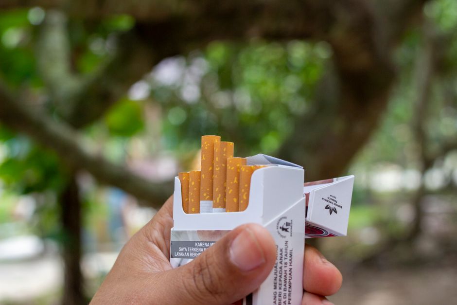 Illicit Tobacco Use More Than Doubles as Australians Smoke Less, New Data Shows