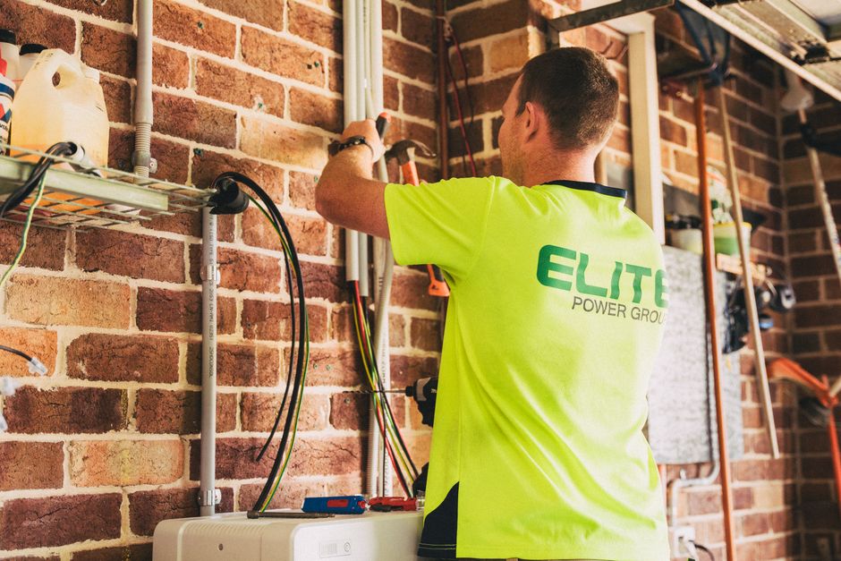Power Companies Urged to Enrol More Australian Homes in Virtual Power Plants to Avoid Grid Cost Blowouts