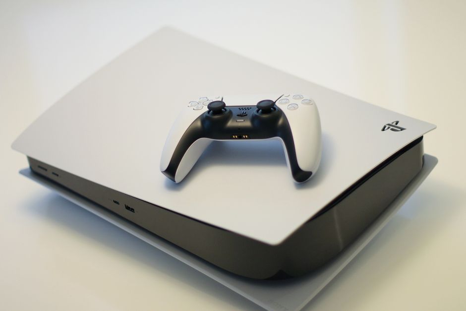 Sony to End Physical Game Discs for PlayStation by January 2028 as Digital Downloads Dominate