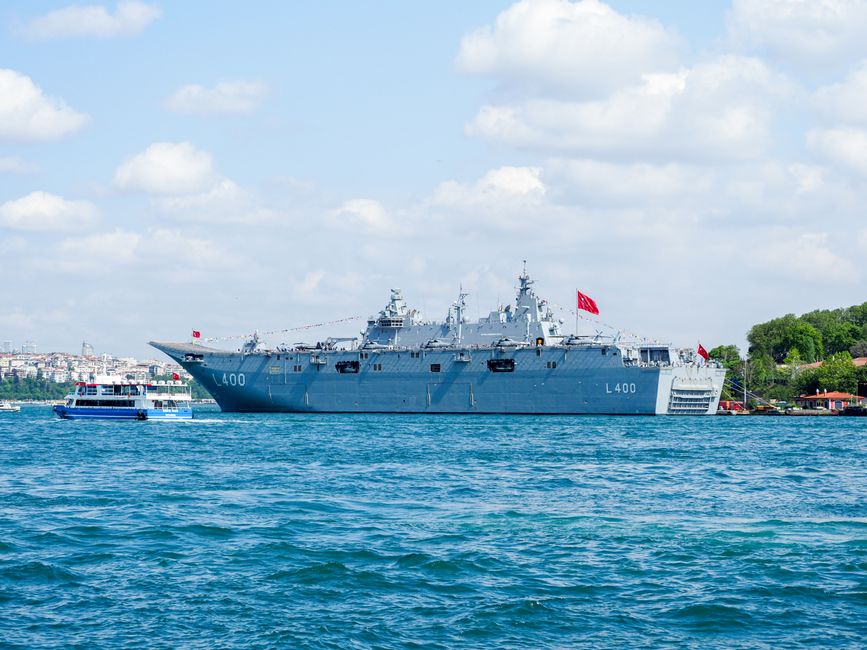 Trump Claims Kharg Island Is Being 'Blown to Smithereens' as US-Iran Tensions Escalate