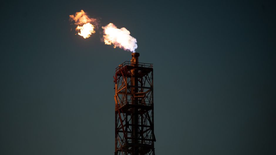 Ukraine strikes Ryazan oil refinery hours after Zelensky meets Trump in Washington